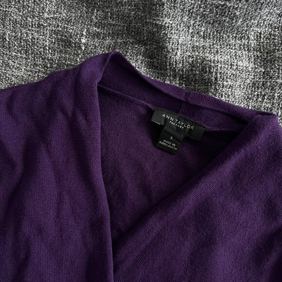 Ann Taylor Purple Shrug Cardigan 3/4 Length Sleeve - Size Small - Picture 2 of 3